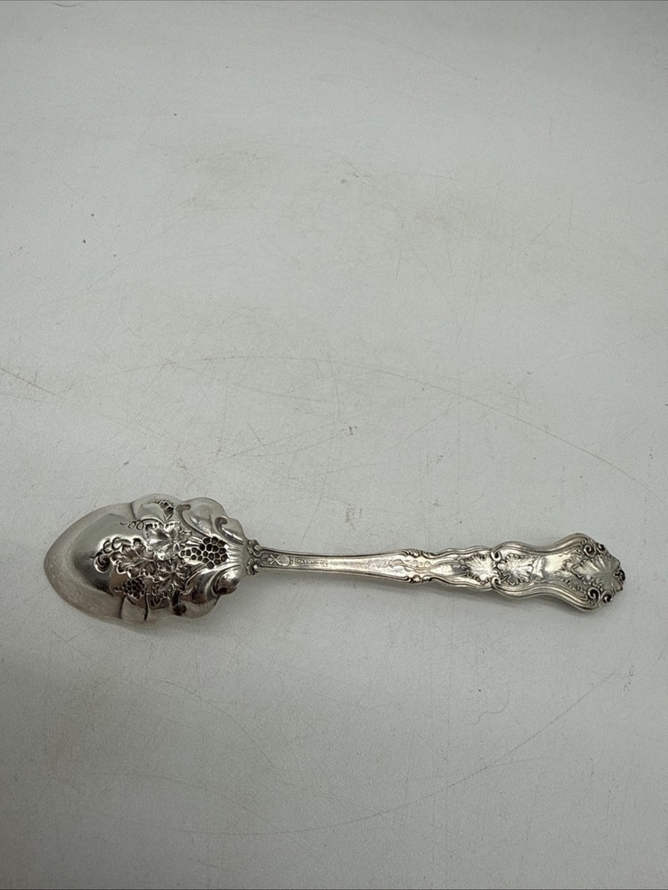 Roger & Bros Grape Pattern Triple Plate Flatware 6" Ornate Bowl Grapefruit Spoon