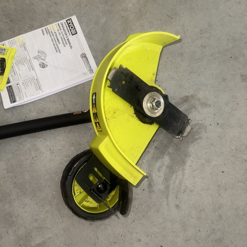 RYOBI Expand-It Universal Shaft Edger Attachment