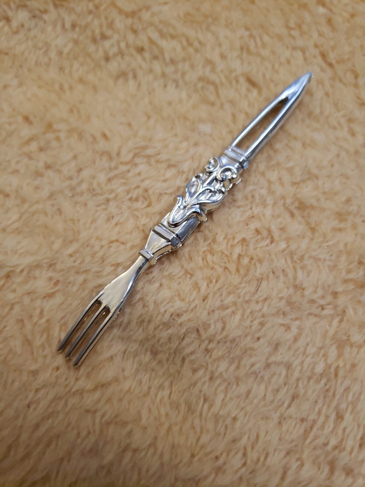 Tiny Snack Picks Set (8) Silver Plastic 3.5" MCM