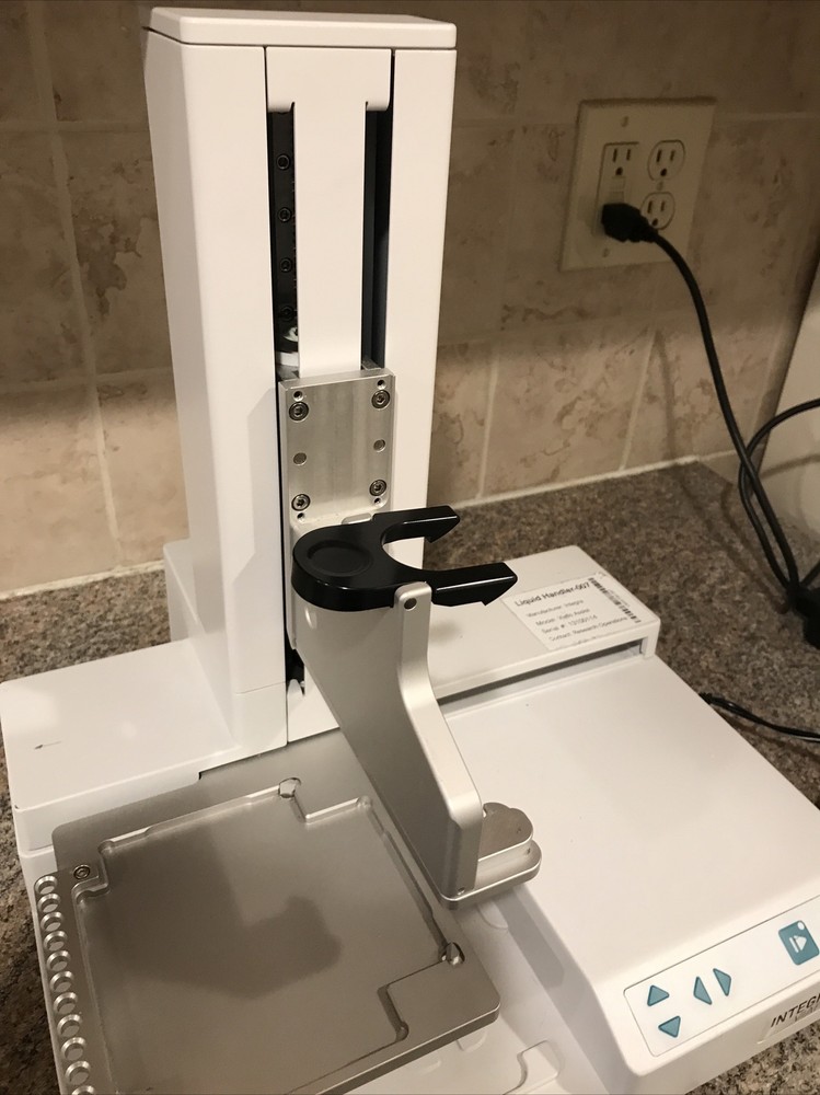 INTEGRA BIOSCIENCES VIAFLO ASSIST PIPETTING ROBOT