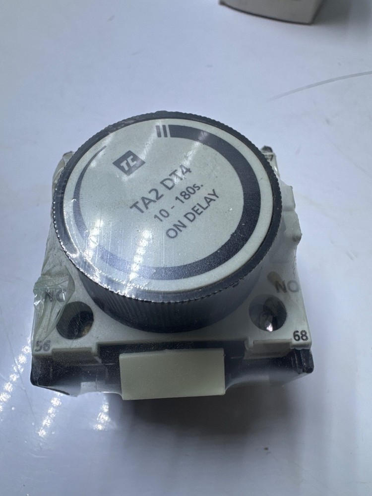 LOT 4 PCs robusTa TA2DT4 Timer Pneumatic On Delay 10-180sec