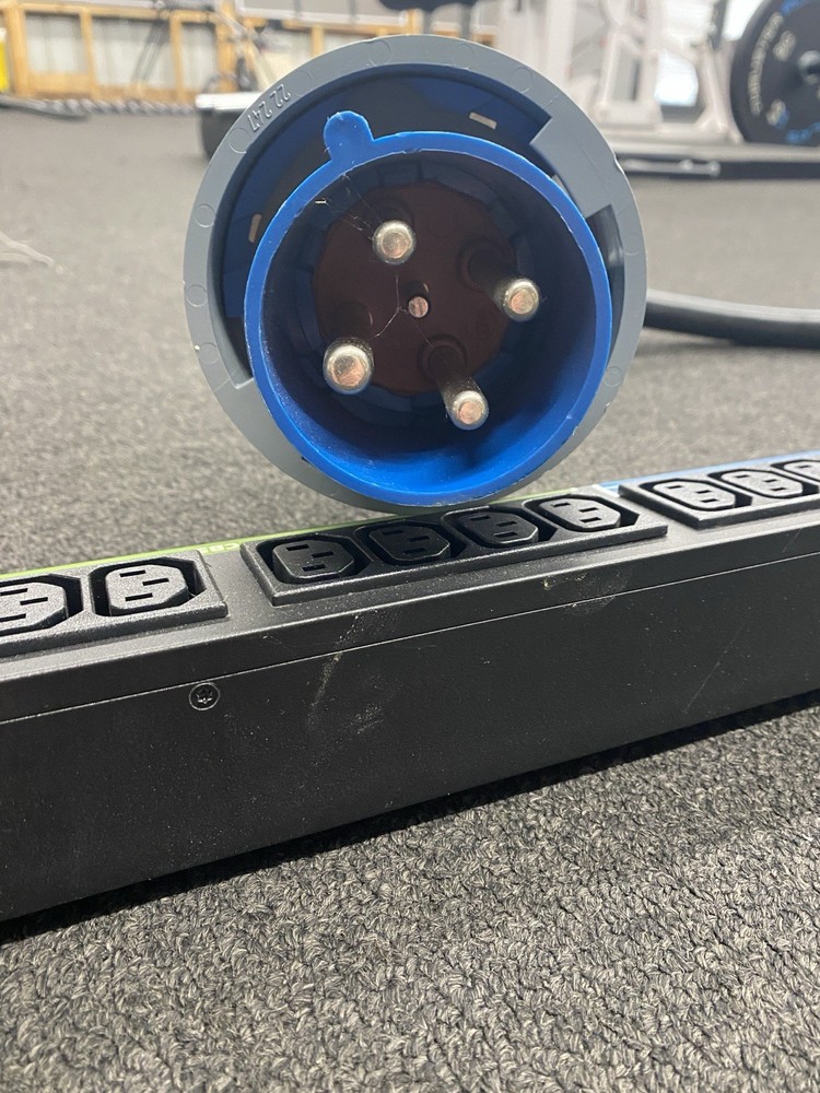 Dell 3D1R3 Basic Power Distribution Unit 200-240V