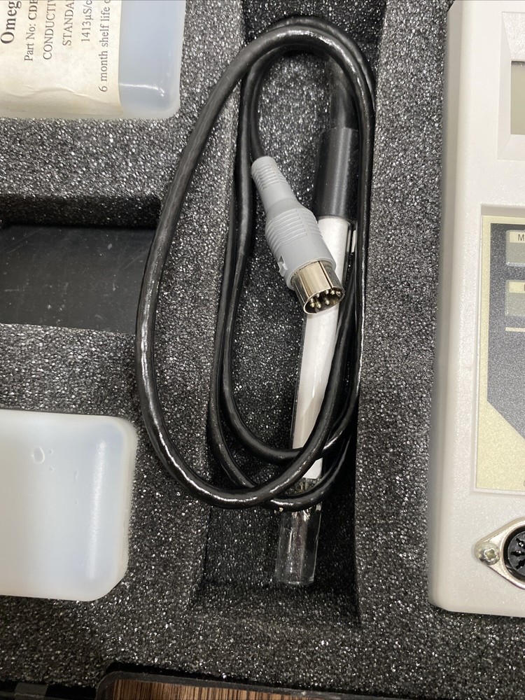 Omega CDH-287 Micro Conductivity Meter
