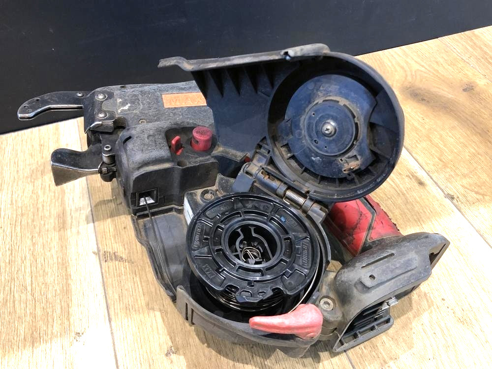 MAX RB-440T-B2C Rebar Tier tying machine W/ Battery x2, Charger RB440T 【Tested】