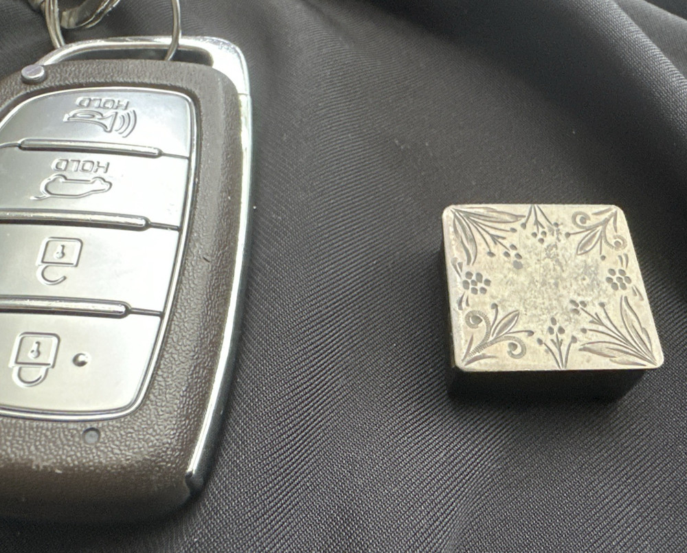 Tiny Antique Hand Made Etched Hinged Sterling Silver Snuff Box Pillbox 7/8"