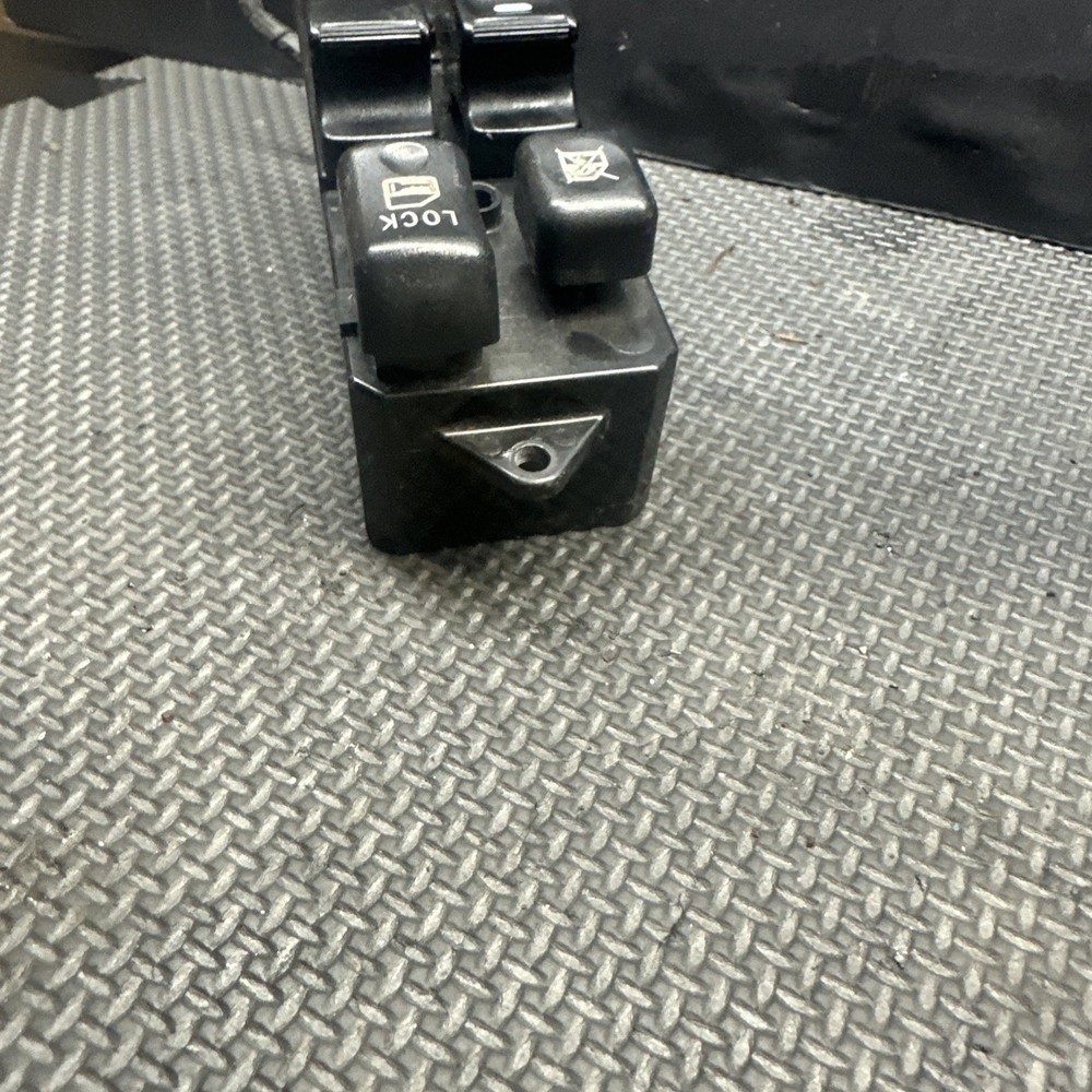 Switches & Controls for Mitsubishi Eclipse 2006