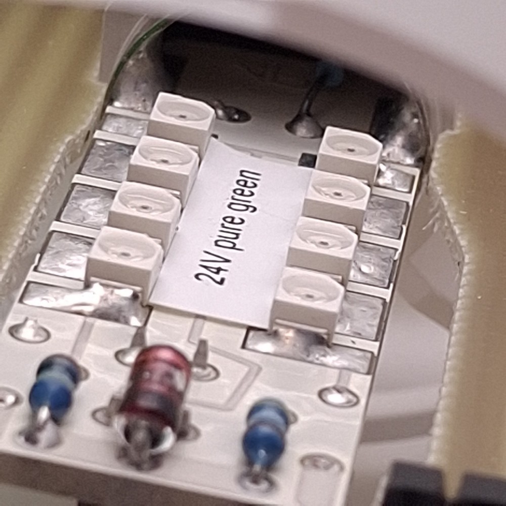 Cutler-Hammer E26B3V2 LED Tower Stacklight, Green, Incandescent, 24VDC Lamp