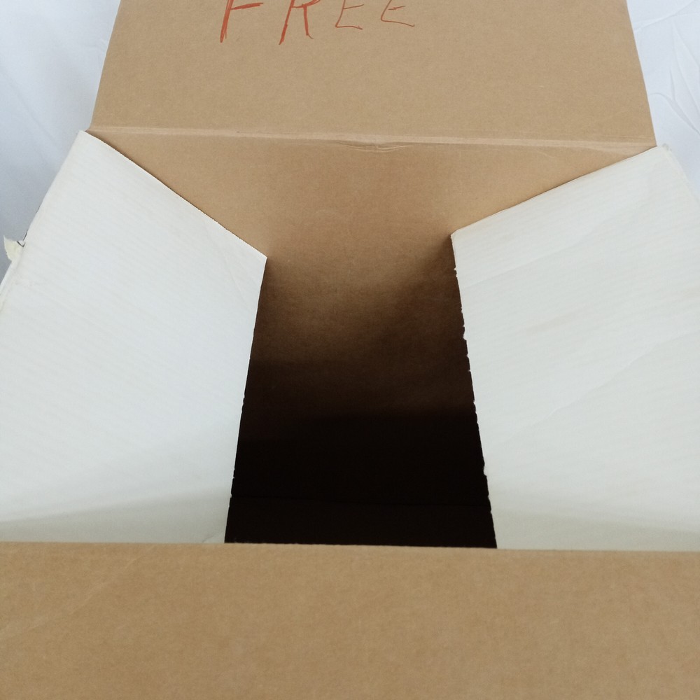 Apple Macintosh SE EMPTY BOX ONLY 1988 ~ READ DESCRIPTION