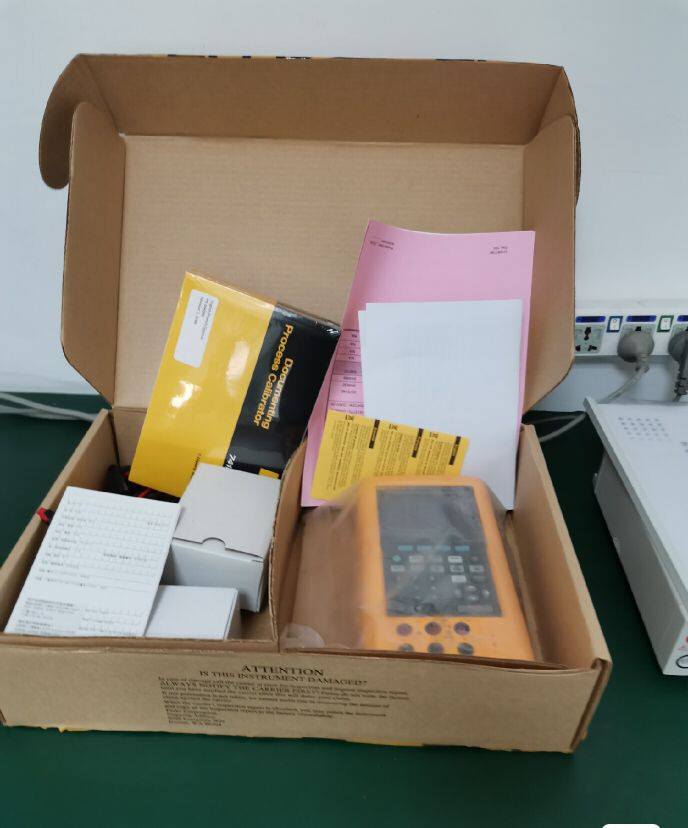 Fluke 741B DPC Documenting Process Calibrator NEW #L