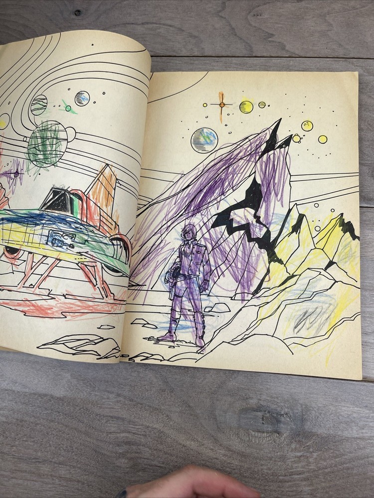 BATTLESTAR GALACTICA - ACTIVITY BOOK - 1978 Universal City Studios Some Coloring