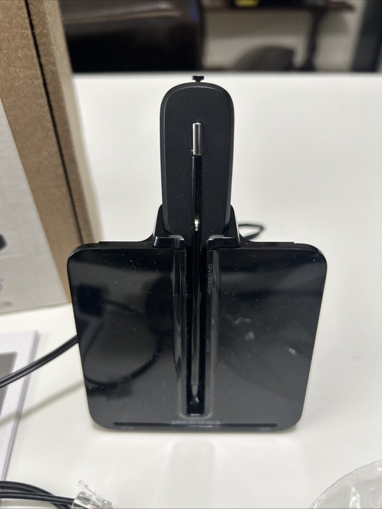 Plantronics CS540 Convertible Wireless Headset w/ Base / Charger ++