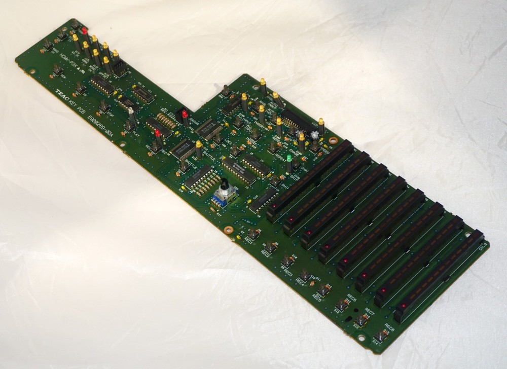 Teac #E900289-00A KEY PCB Front Controls Board Level Meters for Tascam DA-38