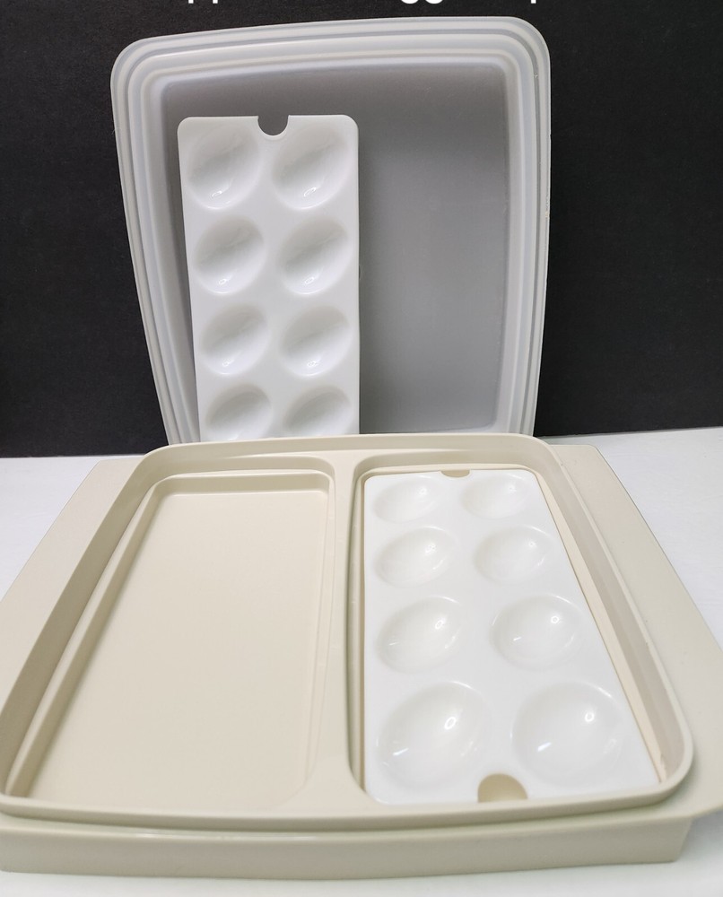#723 Tupperware Deviled Egg Keeper Tan & White 16 Eggs
