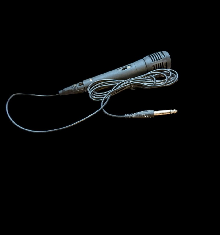 Professional Wired Dynamic Microphone with On/Off Switch