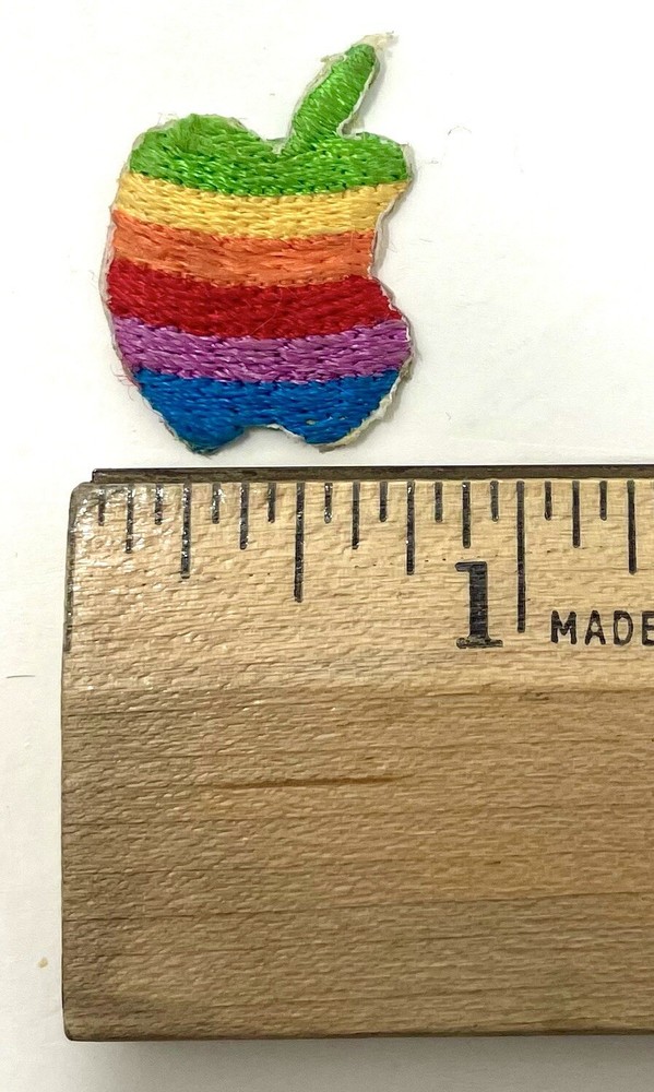 RARE Vintage APPLE / MAC Computer Pins / Buttons, Keychains & Sew On Patch Lot!