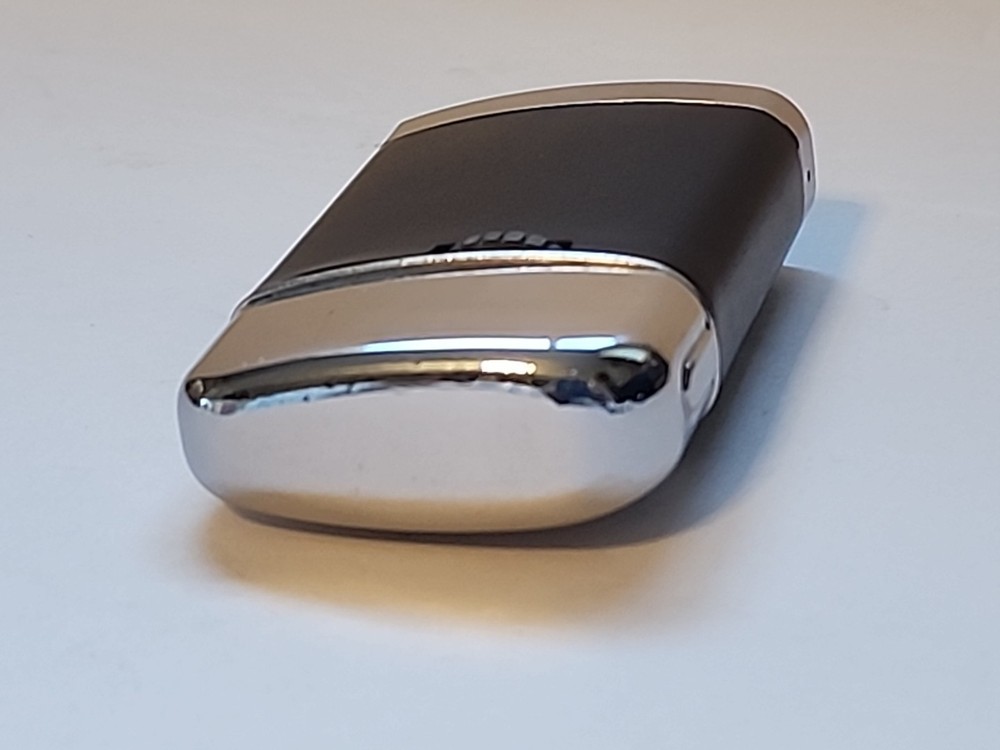 Vintage Ronson Lighter Black Silver Cigarette Lighter