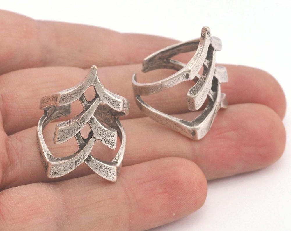 Adjustable Ring Antique Silver Plated brass 19mm 9US inner size ) 3686