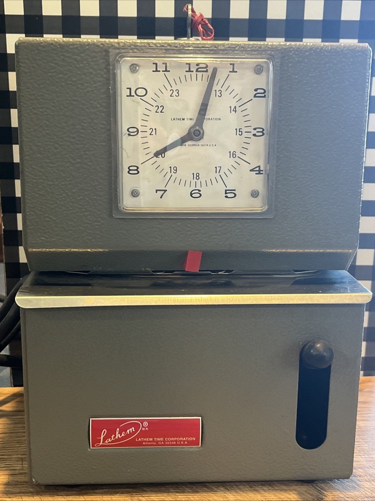 Vintage Lathem Model 2121 Punch Time Clock Recorder With Key~ Working