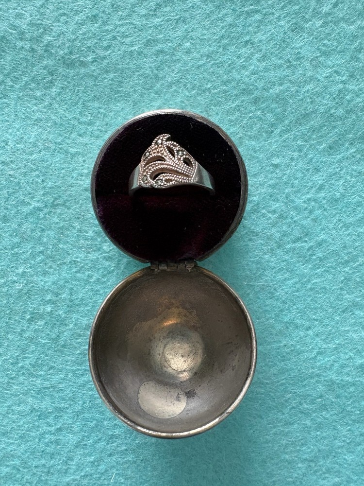 VINTAGE STERLING SILVER LARGE RING & BOX Mappin & Webb