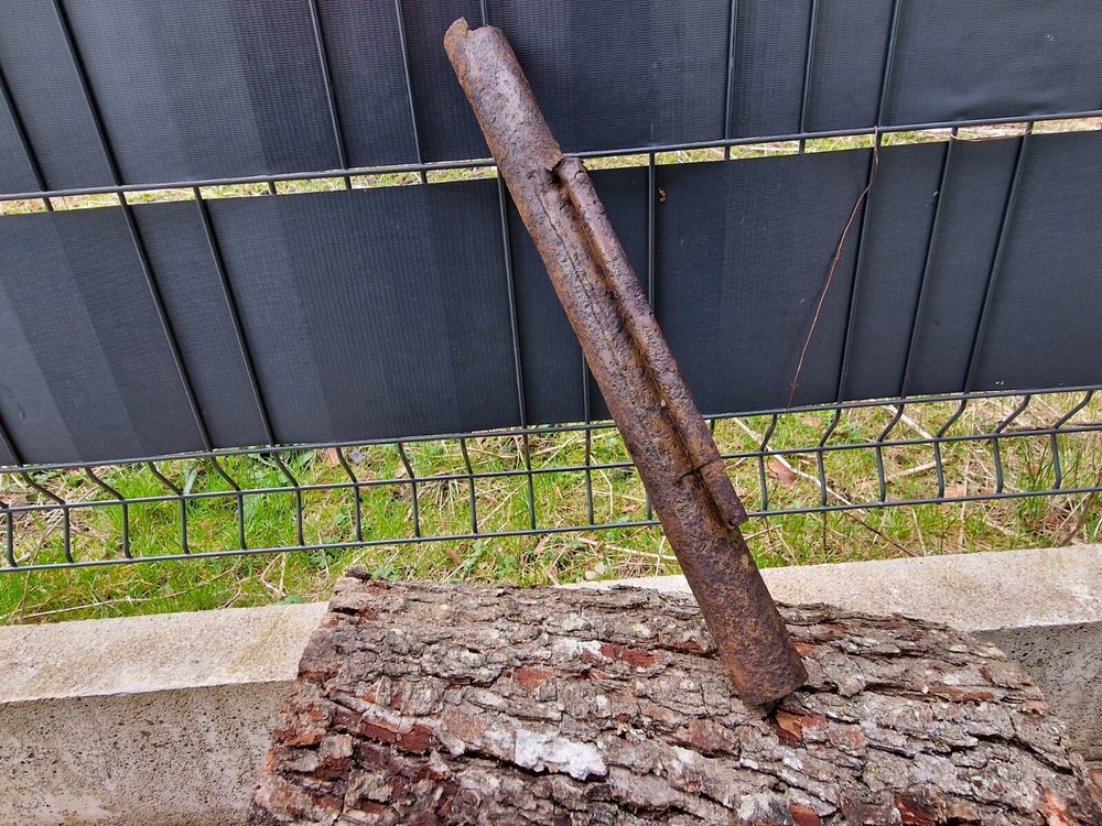 WW2 Accessories from the German bunker rare relic.
