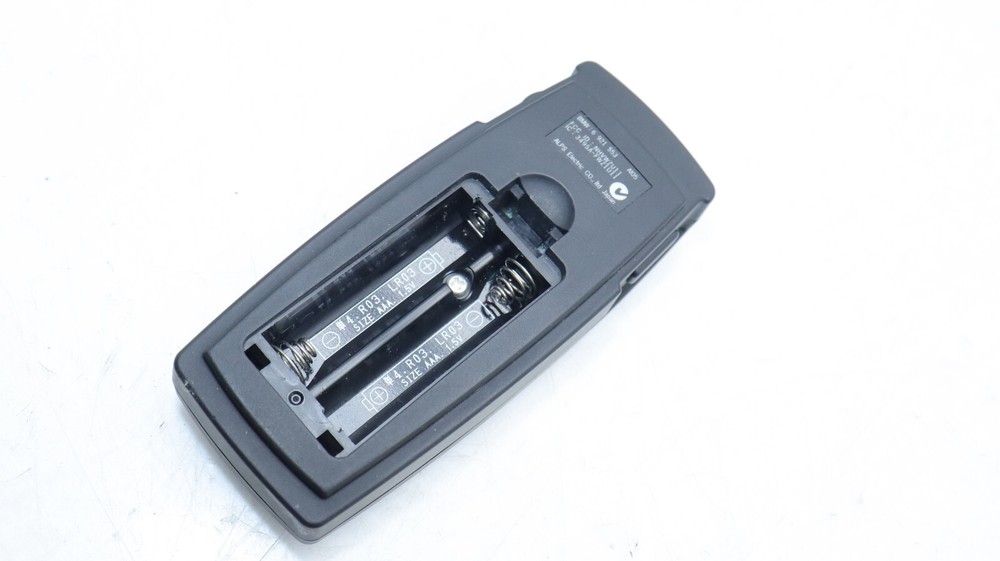 07-16 E70 E71 E72 E60 E61 BMW X5 REAR ENTERTAINMENT DVD REMOTE CONTROL T5115