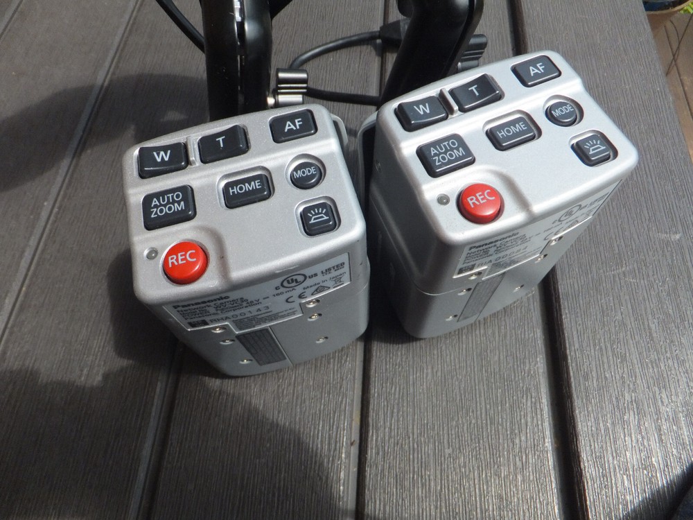 2 Panasonic Network Camera WV-VC30 Full HD With Mounting Adjustable Hardware