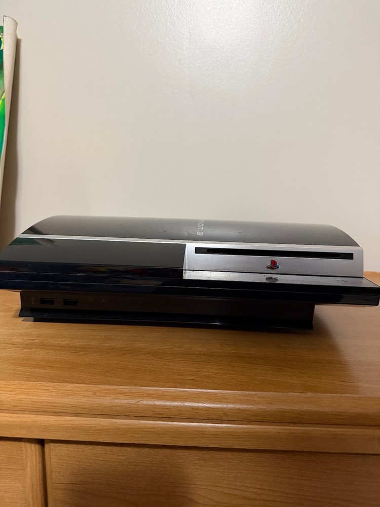 playstation 3 black and grey