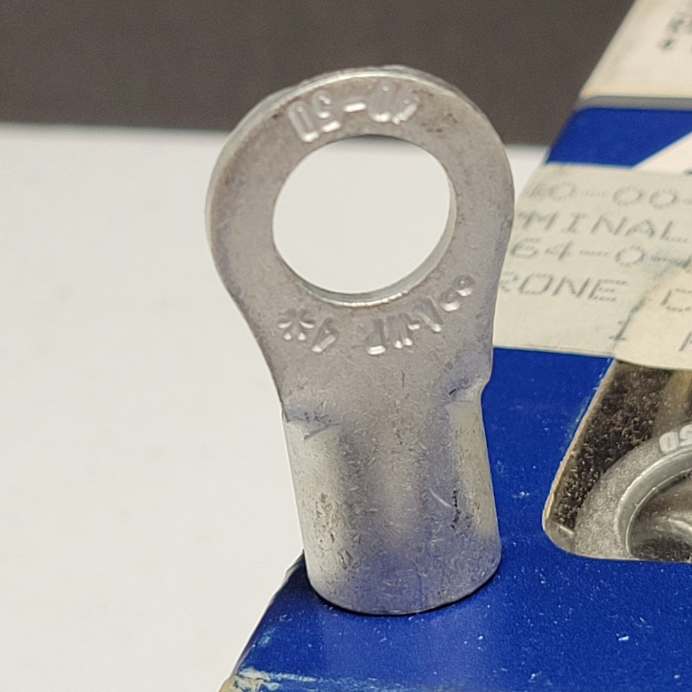 AMP 33471 Ring Terminal Connector ** 4 boxes x 50 *