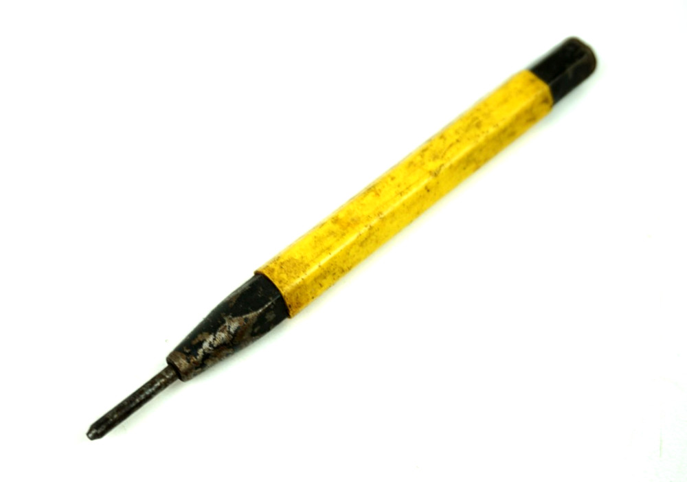 Stanley Starter Punch Yellow Soft Grip 796P