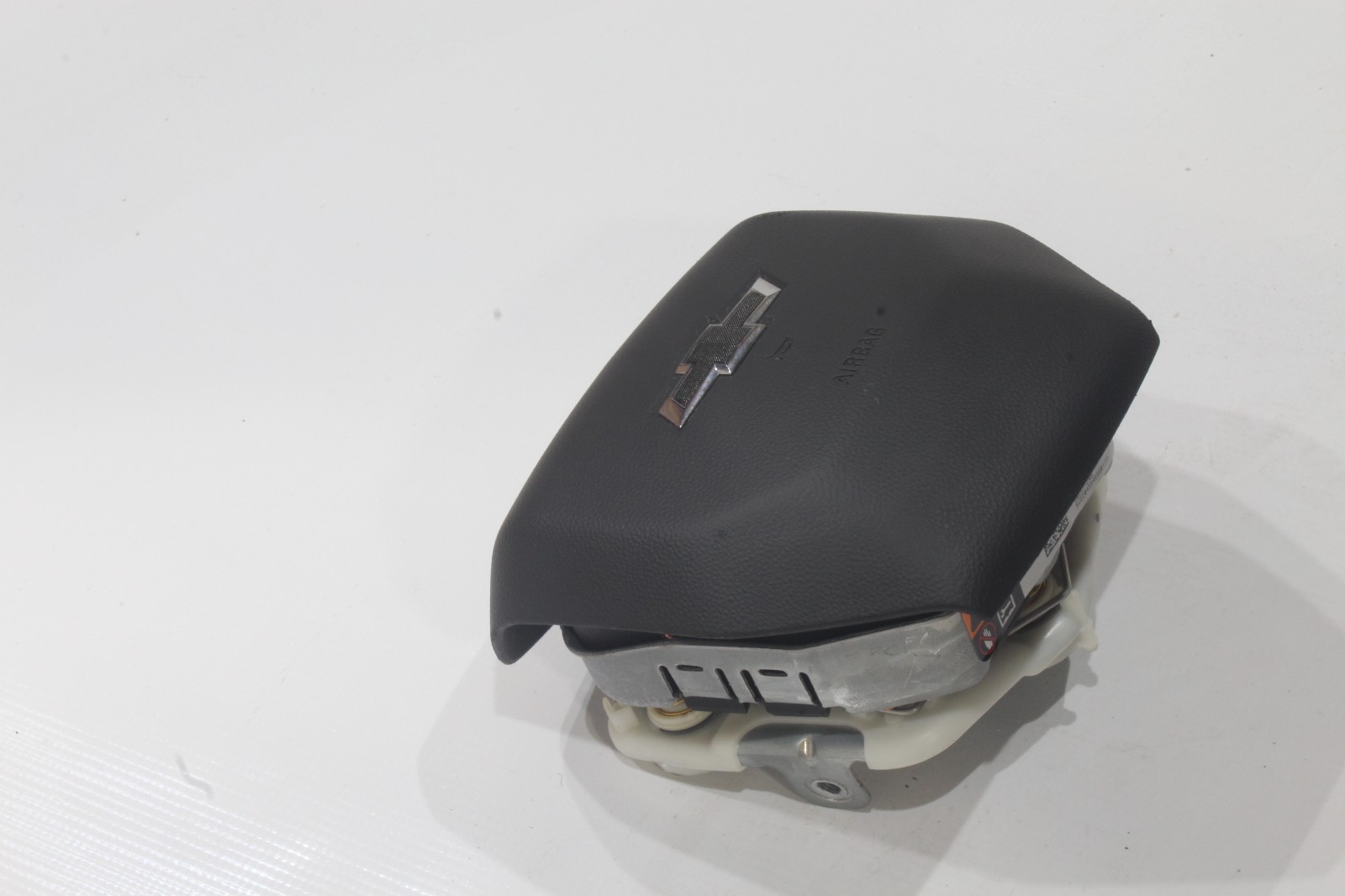 2019 2020 CHEVY SILVERADO 1500 DRIVER WHEEL AIRBAG OEM AIR BAG