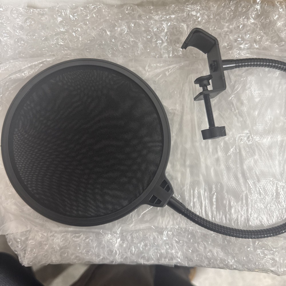 Aukey Studio / Gaming Microphone Model: GD-G1 / J4