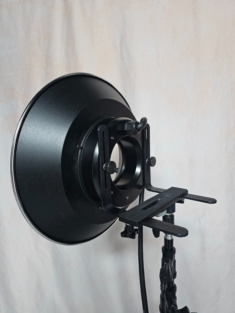 Profoto Acute2 Ring with Pelican Case and Softlight Reflector