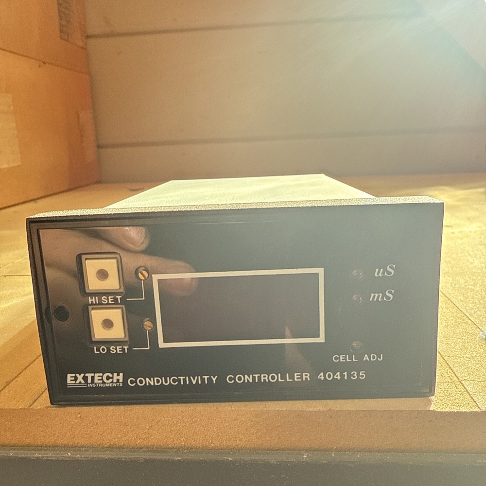EXTECH 3101 Conductivity Controller 404135 Analog Output Preowned [M3]