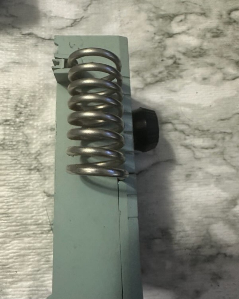 T15-Wd Line Volt Mechanical Tstat, Spring, 32 Degrees To 105 Degrees
