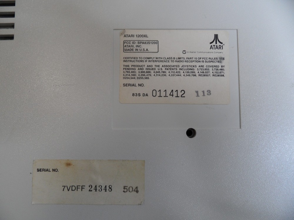 Atari 1200XL Computer Game Console w/ Power & Composit Video cable - Tested