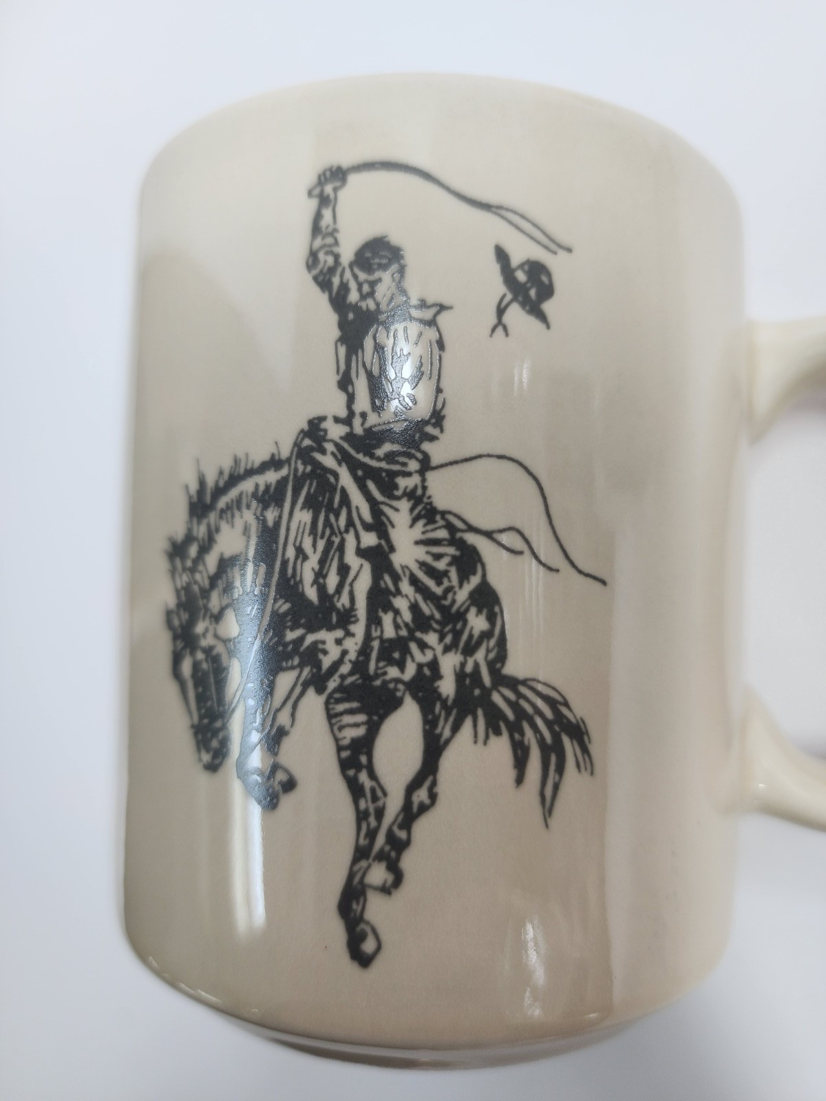 VTG Marlboro/Cowboy/Remington Art Ceramic COFFEE MUG SET OF 4 Cream