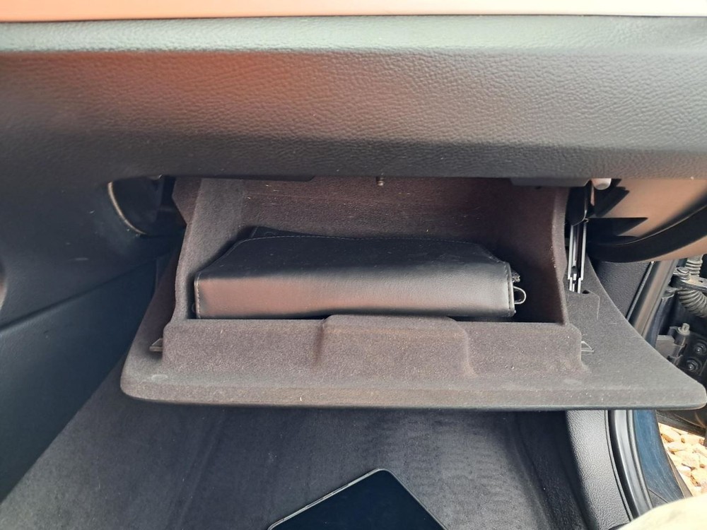 X1 2015 Glove Box 4776435