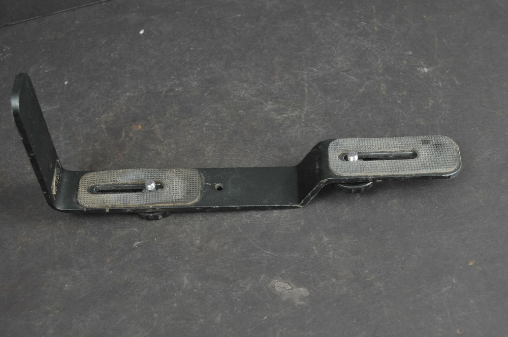 NIKON SK-E900 Flash Bracket for COOLPIX Photographers