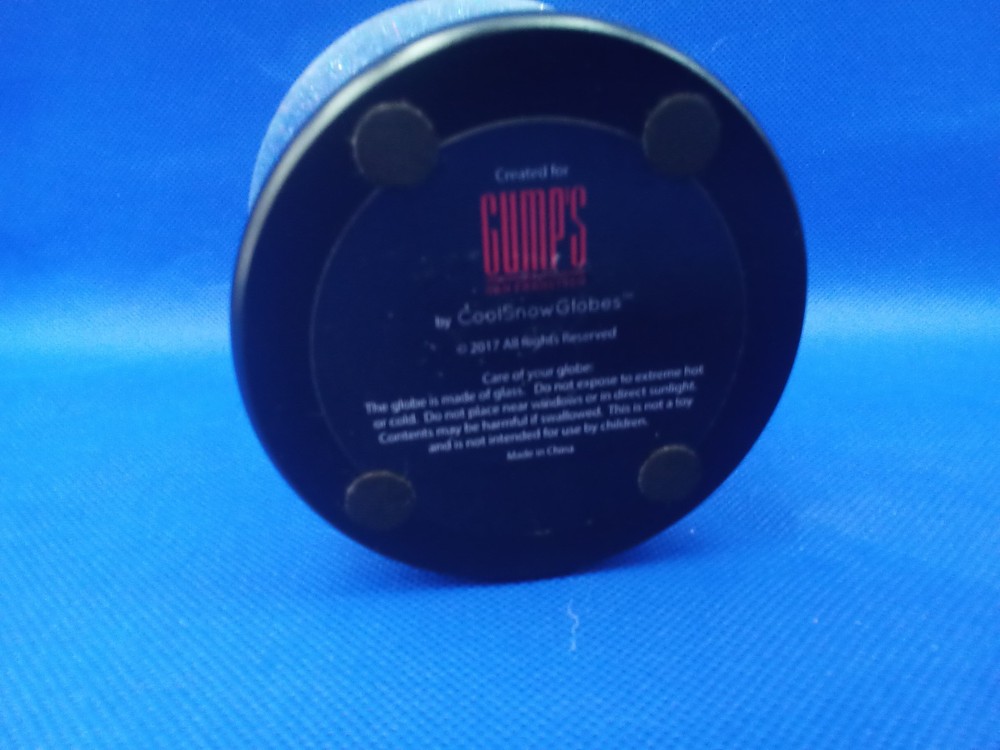 CoolSnowGlobes - Three Dancers Snow Globe