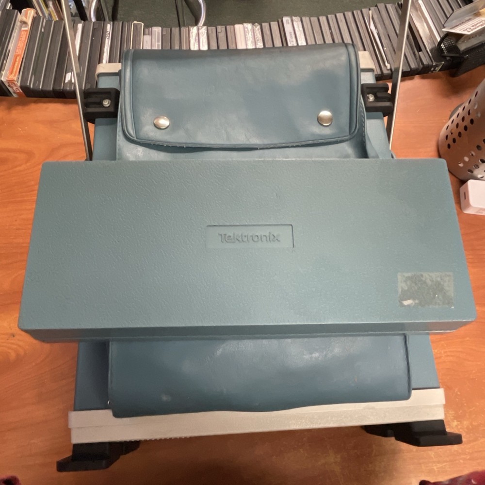 Tektronix 2714 Spectrum Analyzer unit only , 75ohm, UNTESTED