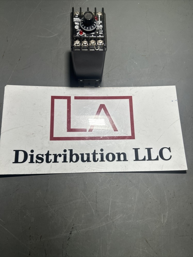 REGENT CONTROLS TM2222-D1.0S-120 SOLID STATE TIMER 120VAC NEW NO BOX