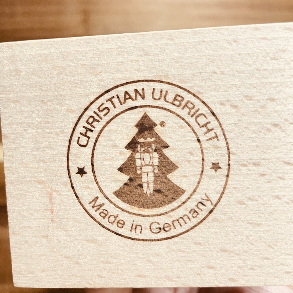 Christian Ulbricht Nutcracker Musketeer, Missing Sword
