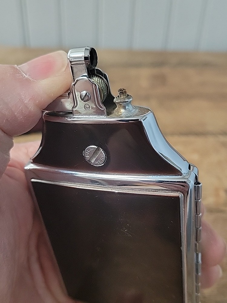 Vintage RONSON Mastercase Cigarette Lighter and Holder w/Original Box Untested.