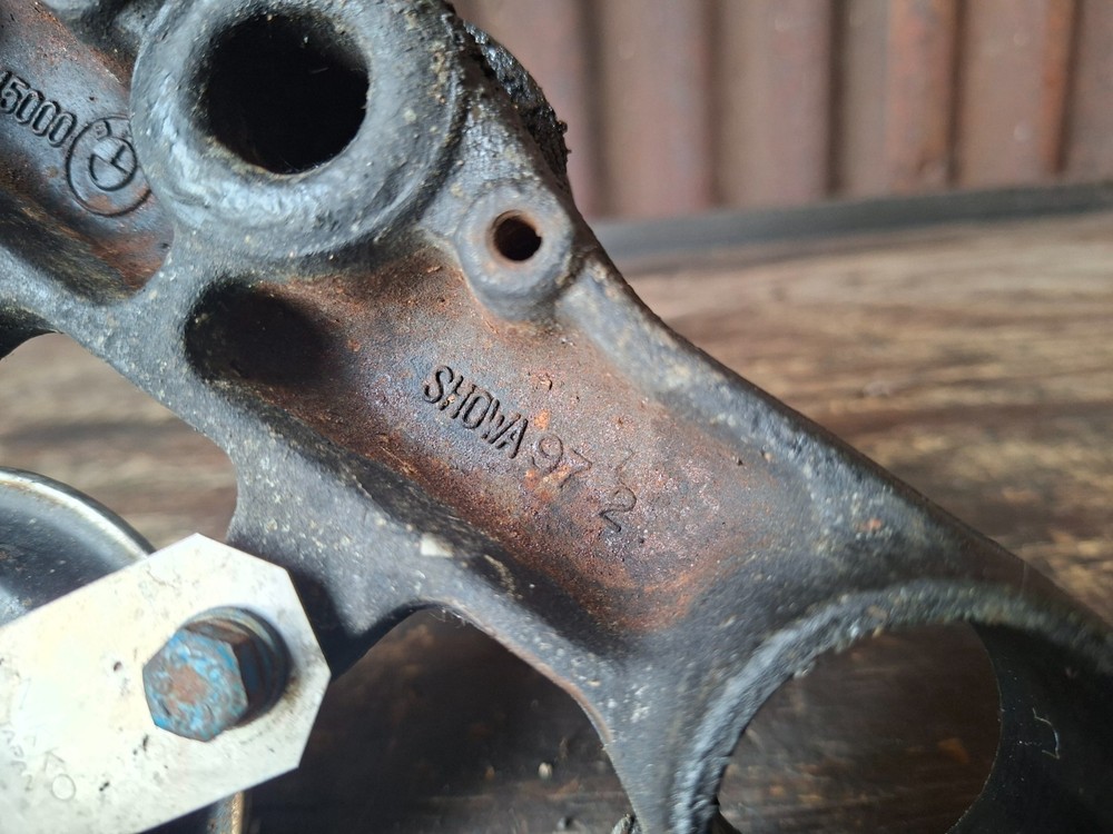 1998 BMW F650 - Front Lower Fork Bracket Bottom Yoke