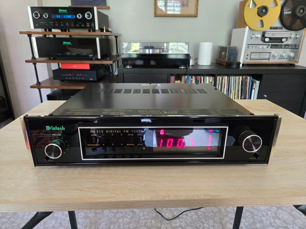 McIntosh MR510 Digital FM Tuner