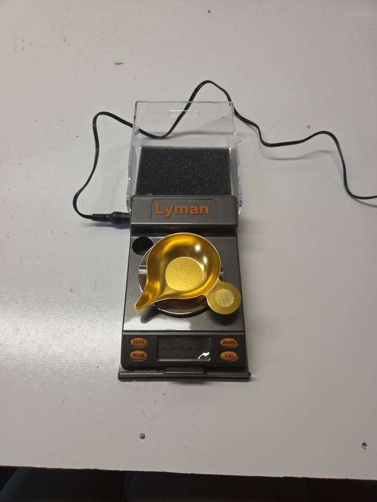 Lyman 1000XP Compact Electronic Reloading Scale In Box