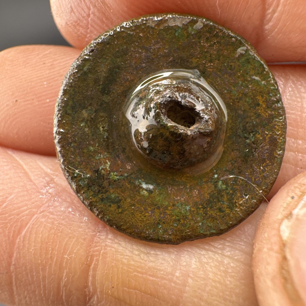Colonial Era Button Found In Virginia Flat Button #49
