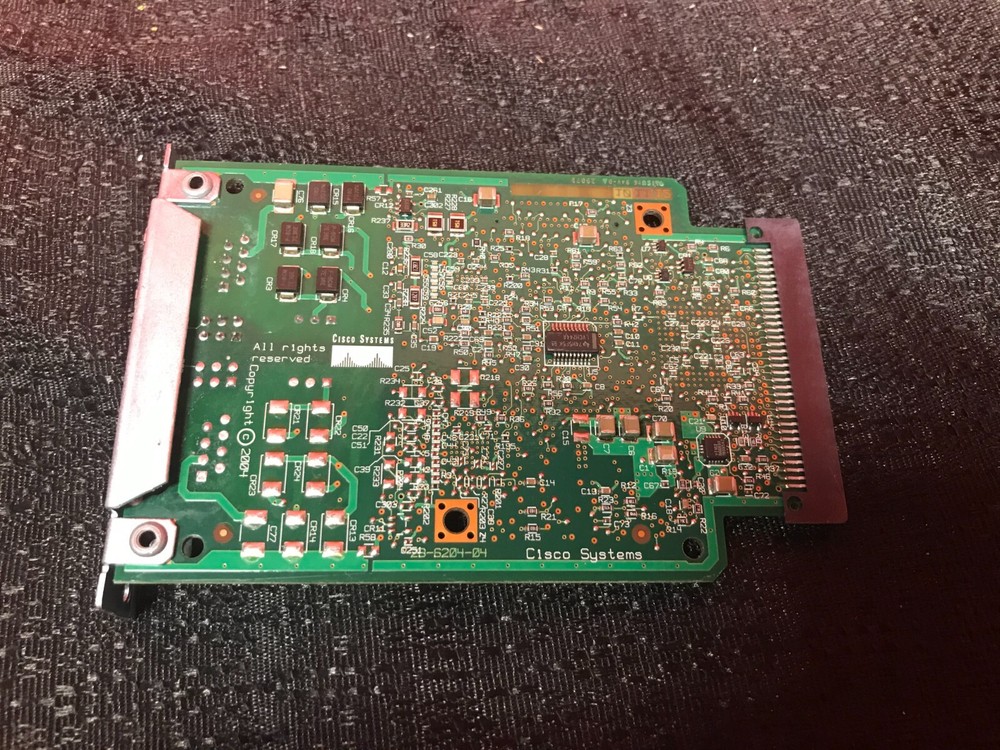 Genuine Cisco VWIC2-1MFT-T1/E1 Multiflex Trunk Voice WAN Interface Module Card