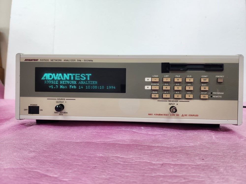 ADVANTEST R3752E Network Analyzer 5 Hz to 500 MHz, Output 1, Input A(Receiver)