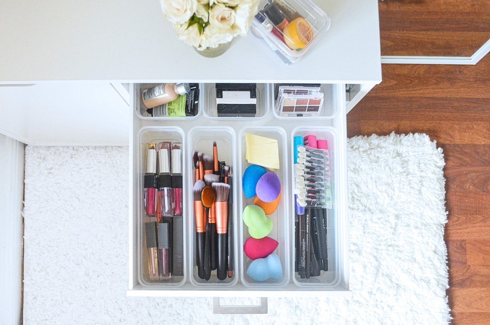 6 Bin Pack, Long Home Organizer Storage Boxes with Lids, Translucent Clear